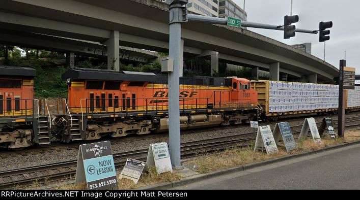 BNSF 7861